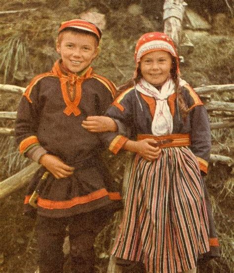 Tambets 2004 The Western and Eastern Roots of the Saami.